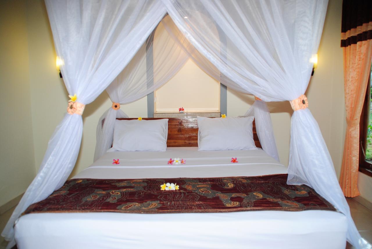 Tiara Homestay Pemuteran Exteriör bild