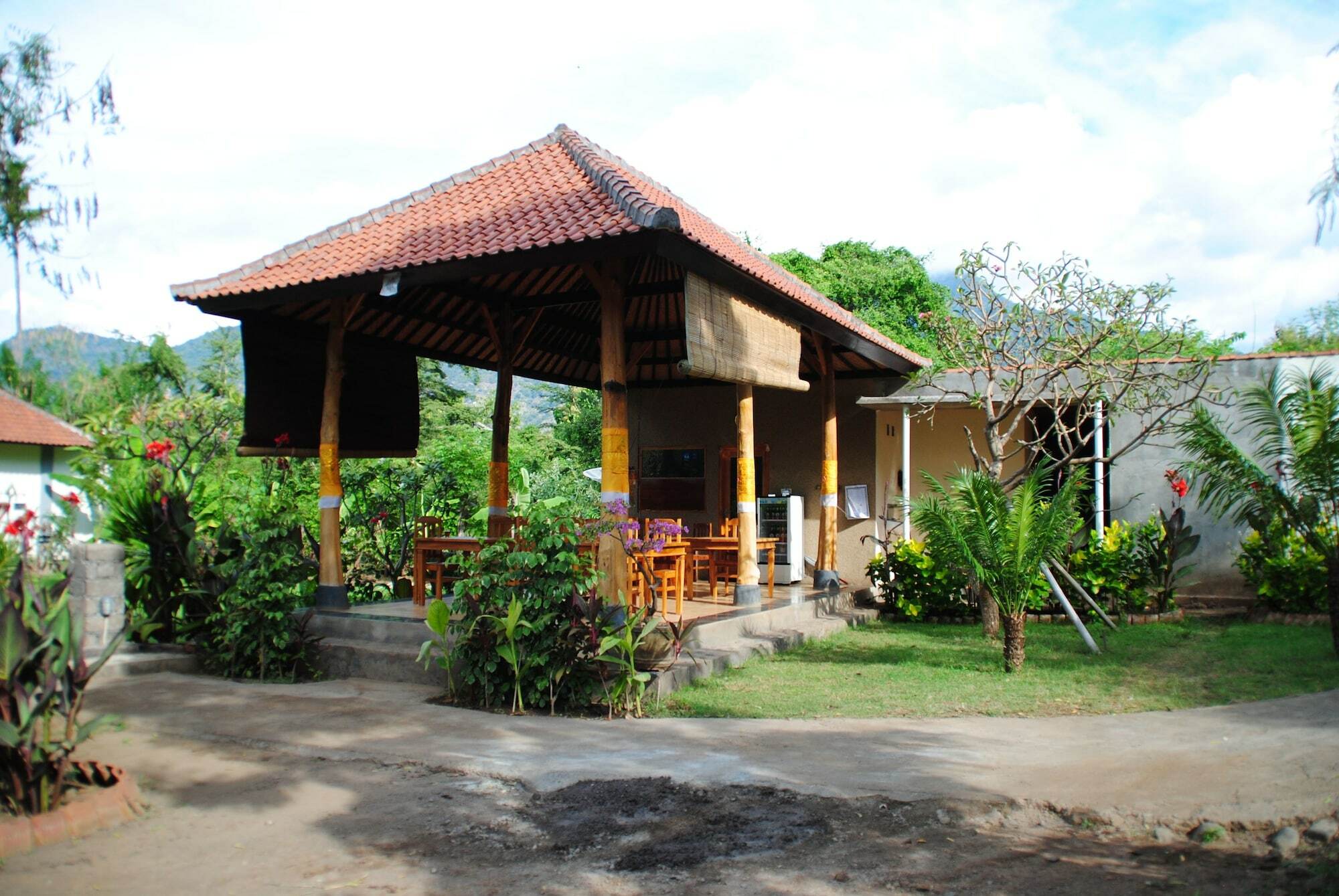 Tiara Homestay Pemuteran Exteriör bild